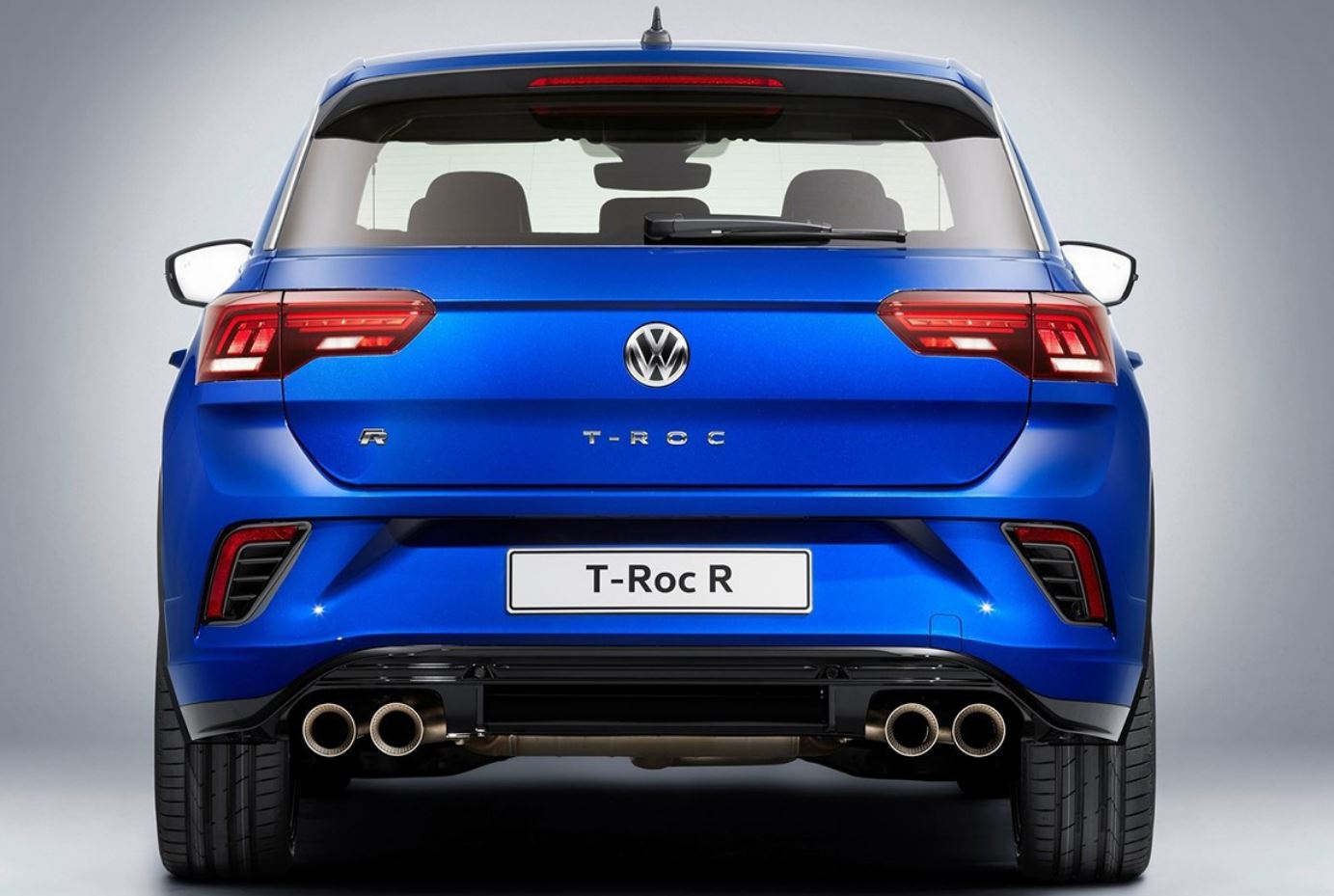 Multifunction Displays: How They Can Simplify Your Driving Experience