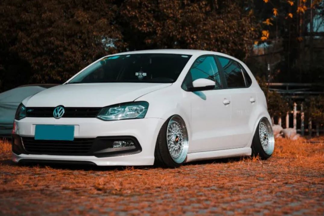 Virtual Cockpit and Digital Dashboards: The Future of Car Displays