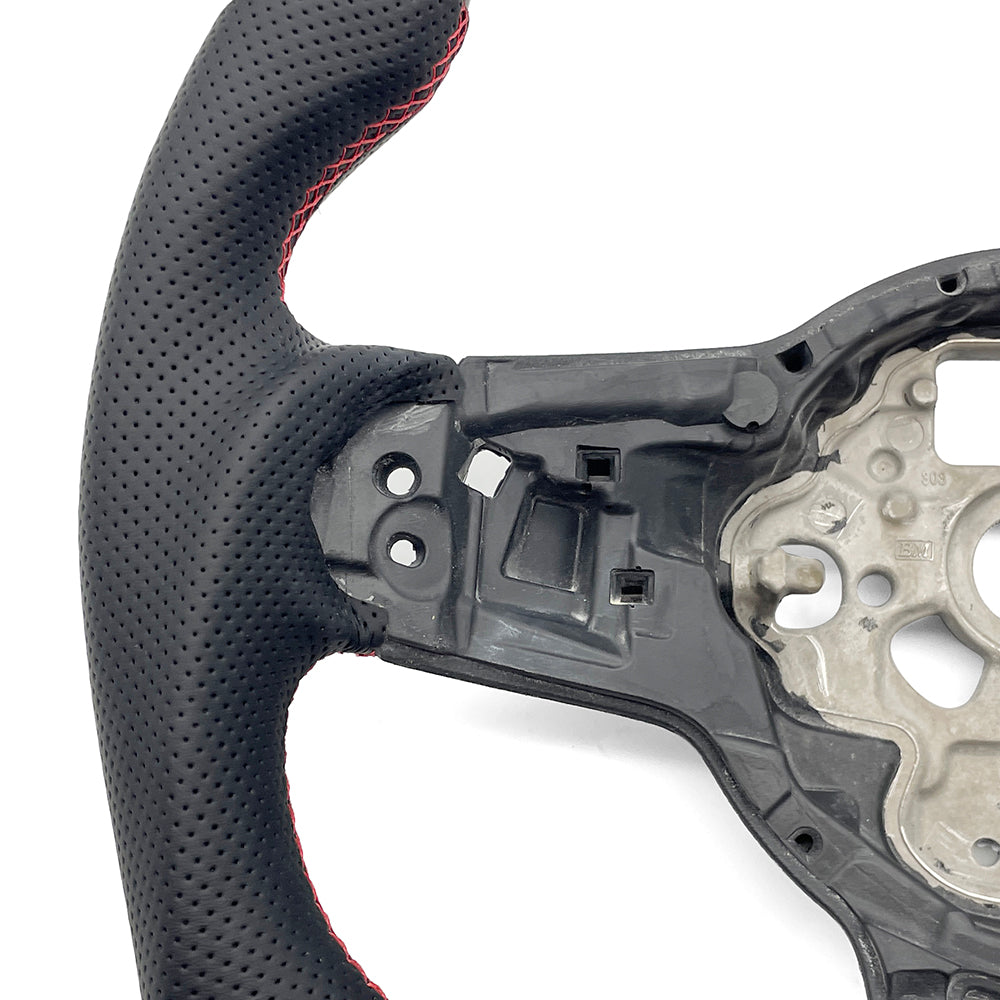For VW Golf 7 GTI Golf 7R semi perforated carbon fiber R-line, red stitching, red return mark steering wheel