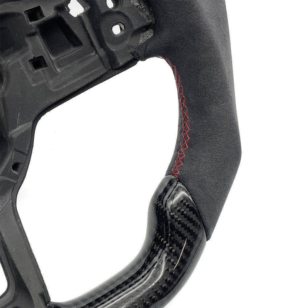 Suitable for Golf 7 GTI Carbon Fiber Sport Steering Wheel with Red Thread and Red Return Logo