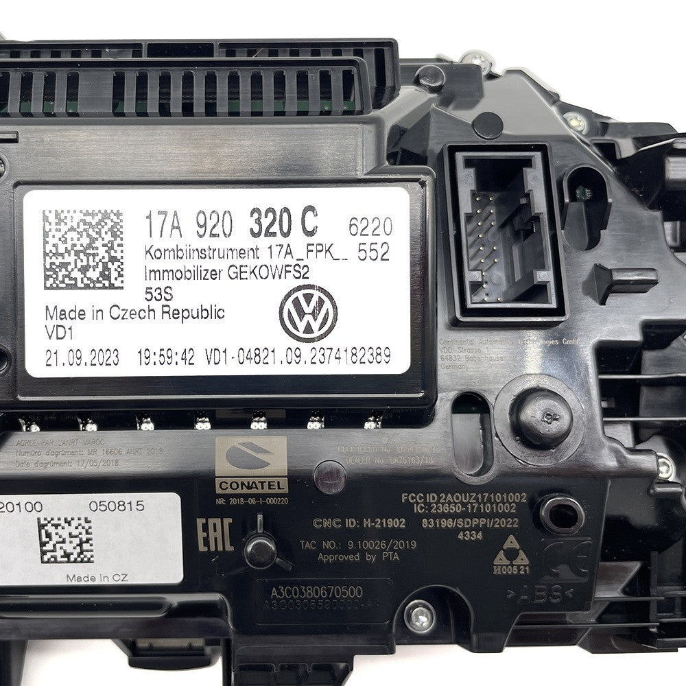 17A920320C 17A 920 320 C is suitable for VW Jetta Ethernet LCD instrument panel