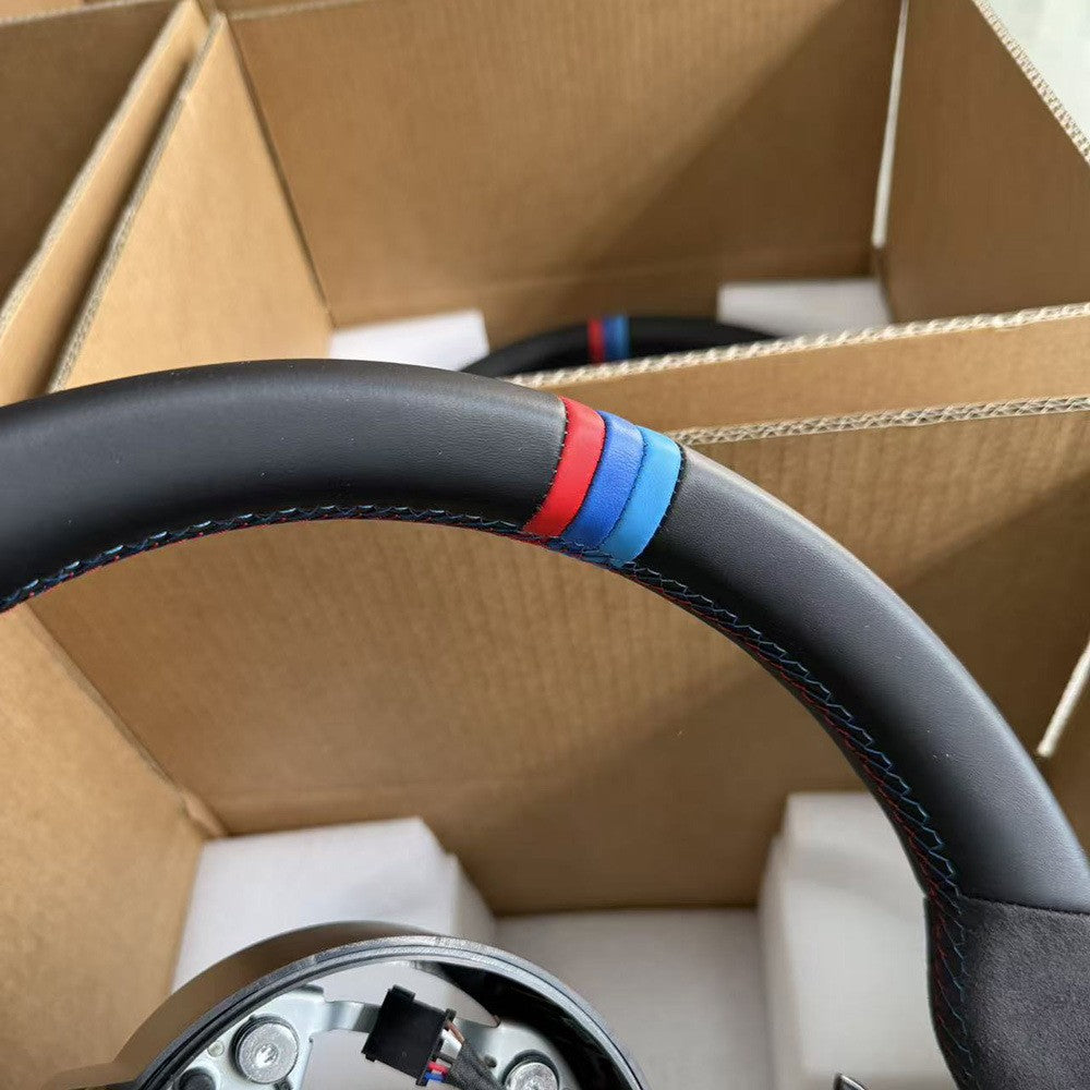 Suitable for BMW 3 Series thongs with semi suede, red and blue lines, baked paint, black belt, three color genuine leather, and a return to normal steering wheel