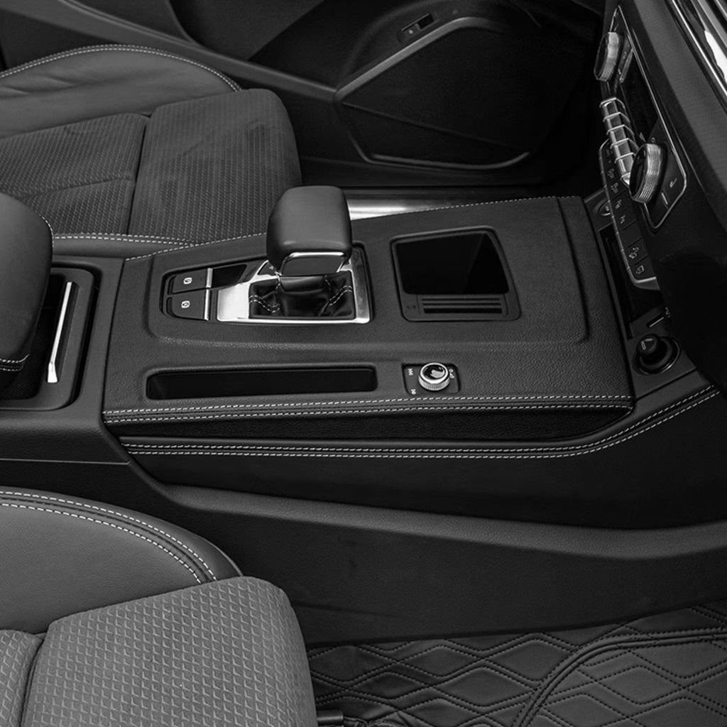 Suitable for Audi 21-25 Q5 ultra fiber leather transmission panel frame pasting model central control transmission frame panel