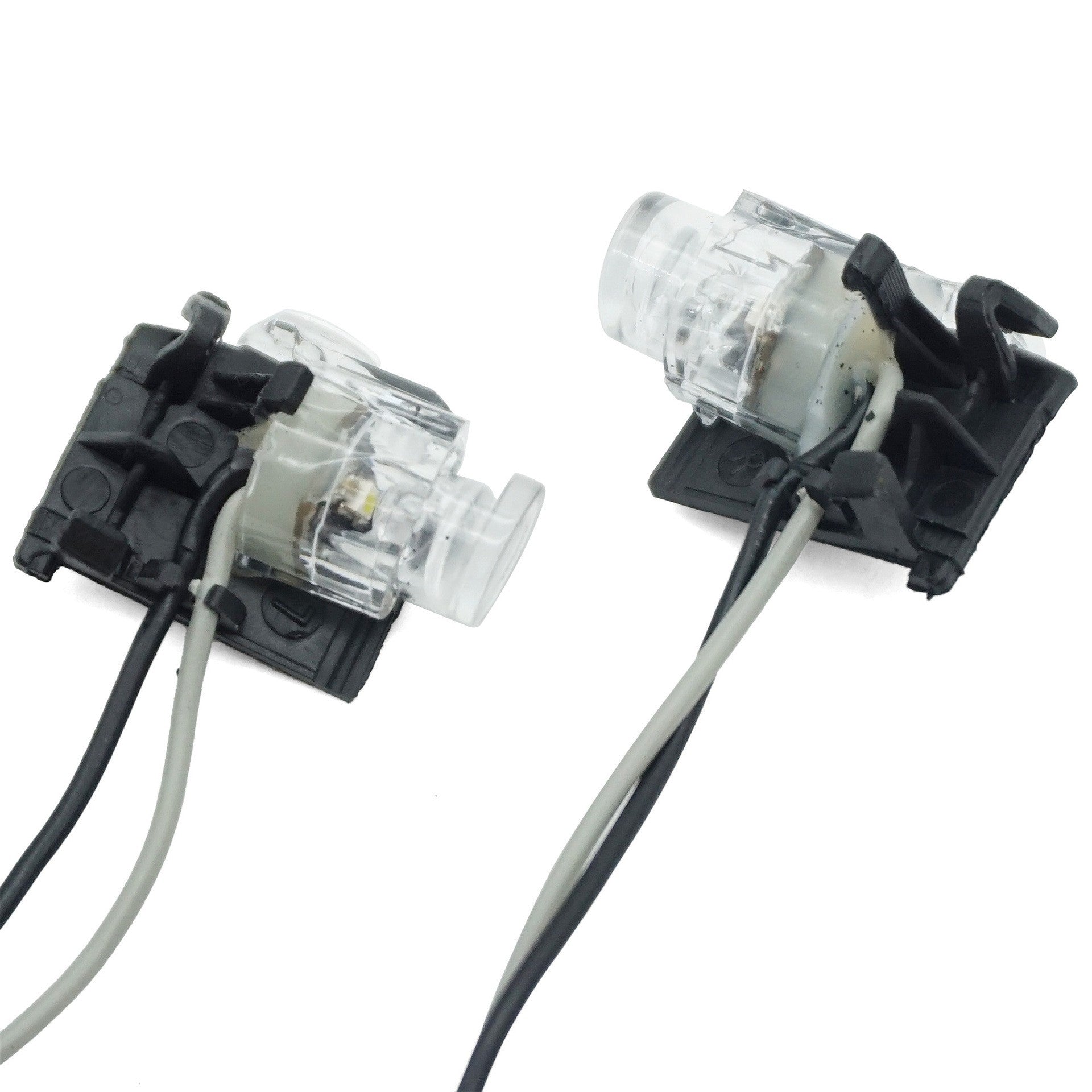 4H0947133 4H0947134 is suitable for one pair of exterior door handle lights on Audi A6A7A8Q7