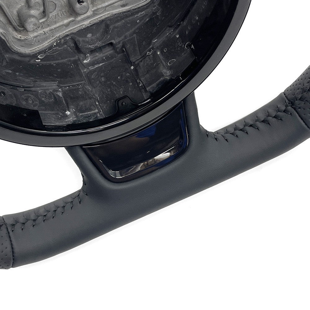 Suitable for Audi A6C7 semi perforated black line without paddles, no buttons, no labels, steering wheel with button frame and bottom