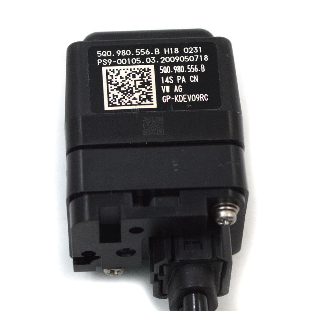 5Q0 980 556 B 5Q0980556B is suitable for Volkswagen, Audi, Skoda with track reversing camera
