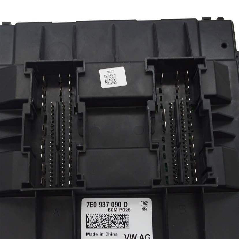 BCM 7E0937090D is suitable for Bora Xinrui Polo Maitwi car computer BCM control unit