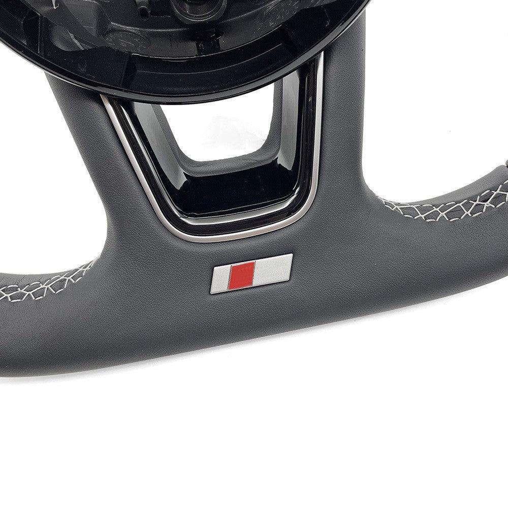 Suitable for Audi A4B9 S standard, semi perforated white line, white leather, return to normal standard, no buttons, no paddles, steering wheel bottom